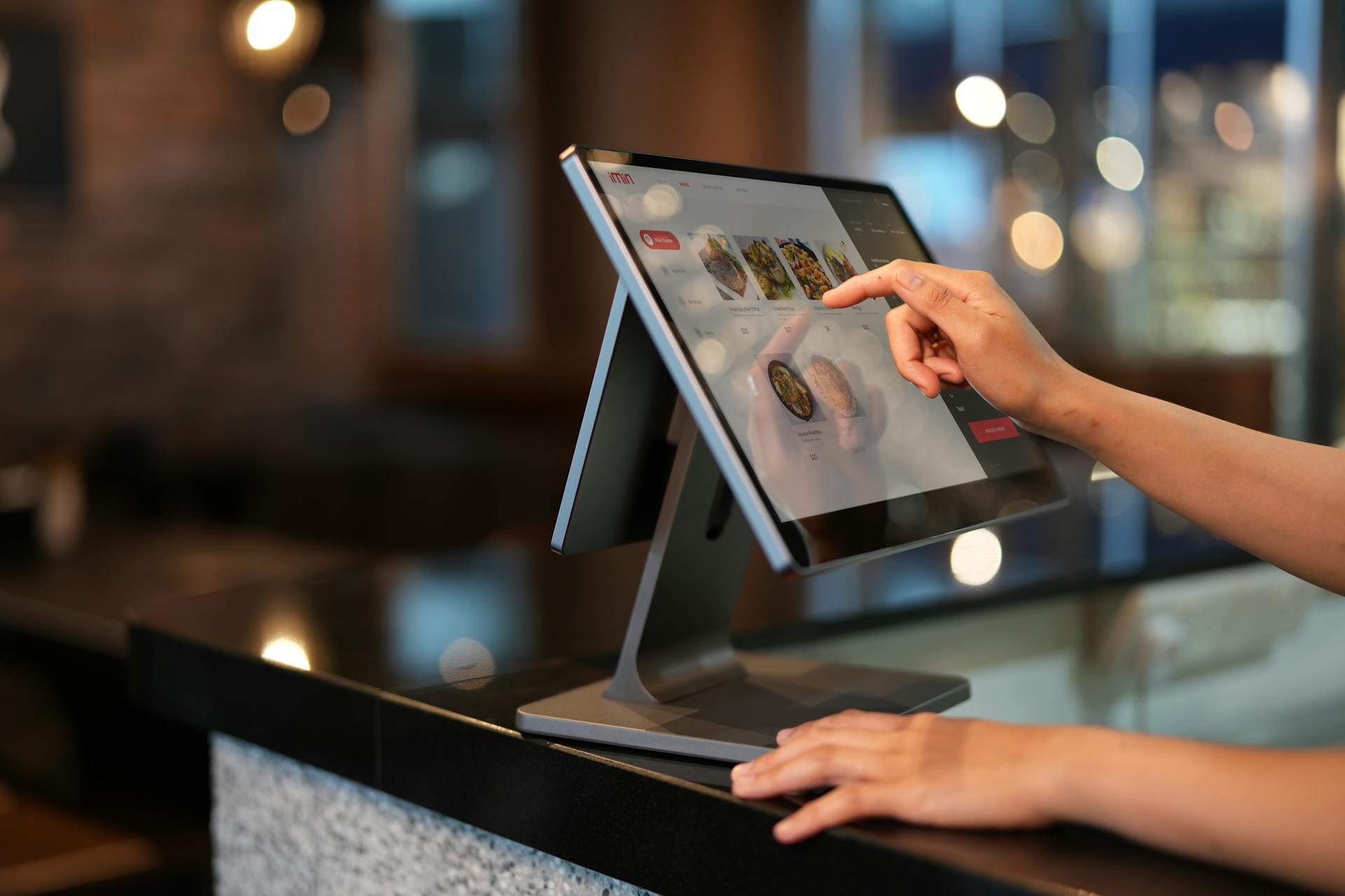 Analysis of the Advantages of AUO G215HAN01.201 LCD Panel in Supermarket Self-Checkout Machines
